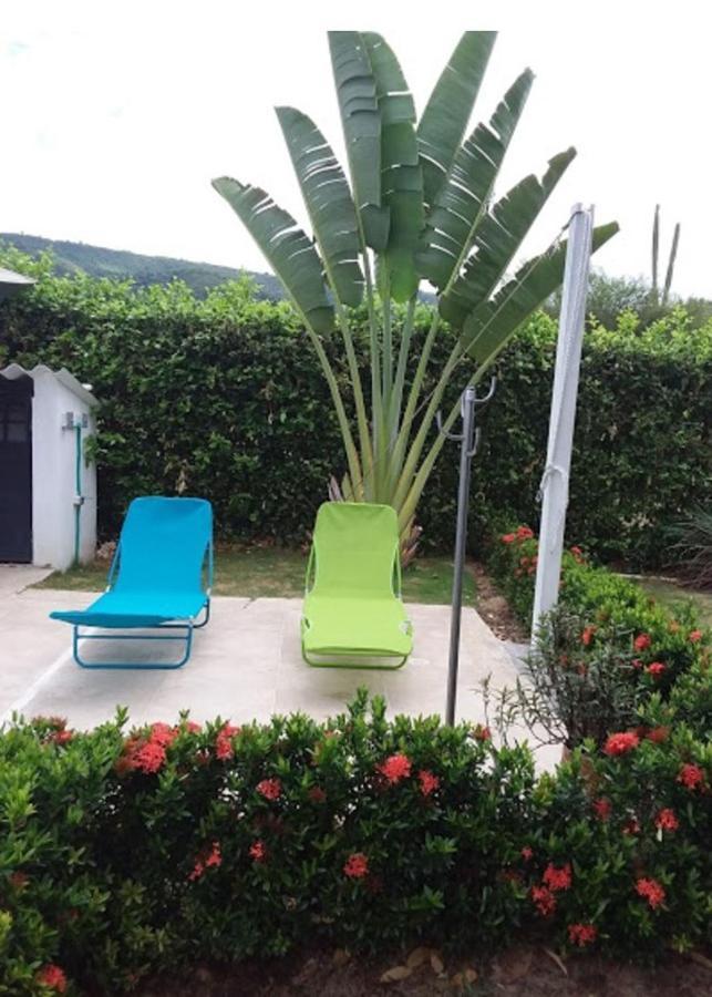 C&H Casa Campestre El Oasis Ricaurte Girardot Bed and Breakfast Esterno foto