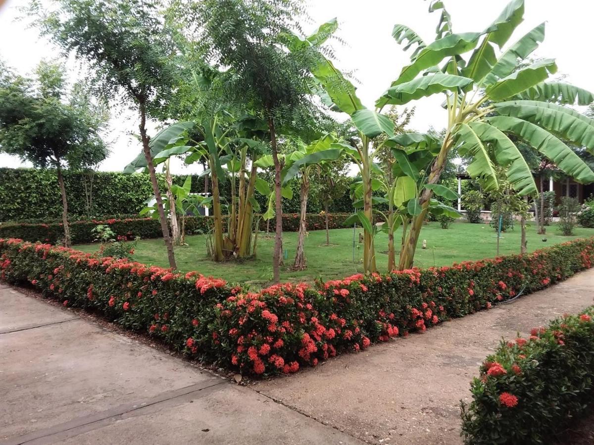 C&H Casa Campestre El Oasis Ricaurte Girardot Bed and Breakfast Esterno foto