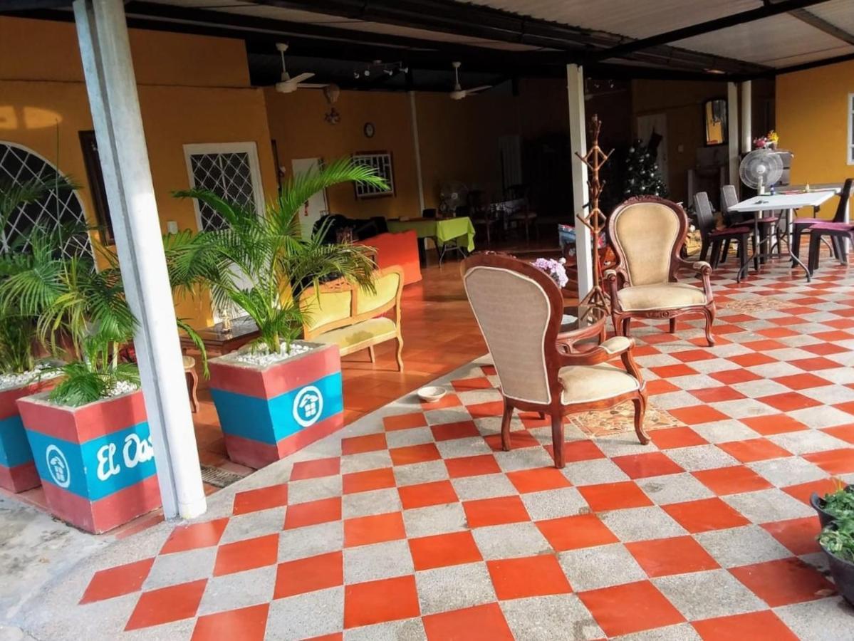 C&H Casa Campestre El Oasis Ricaurte Girardot Bed and Breakfast Esterno foto